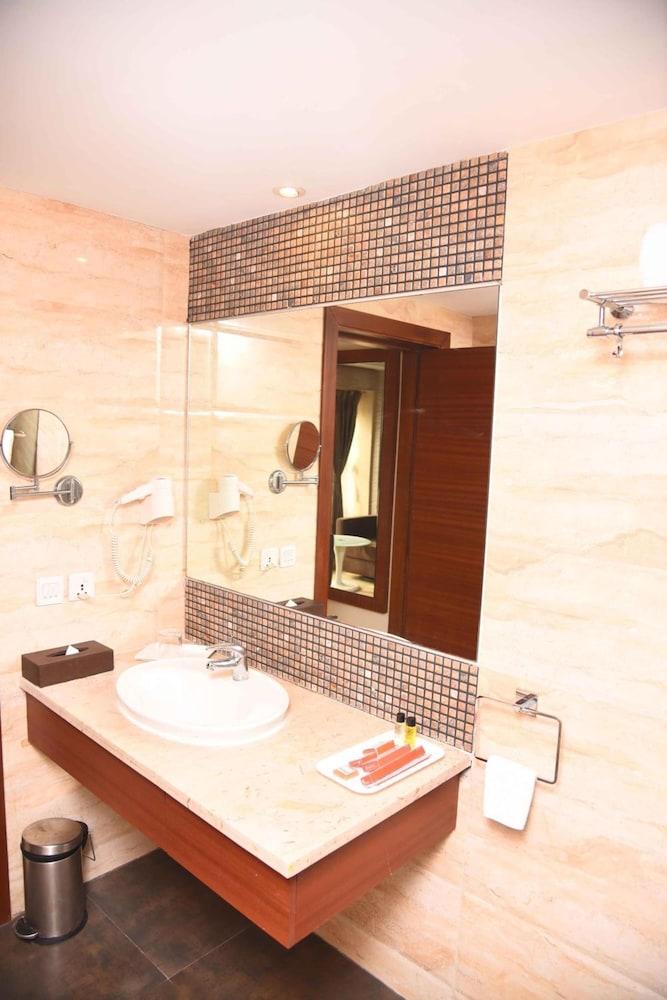 Hotel Celesta - Calcutta  Esterno foto