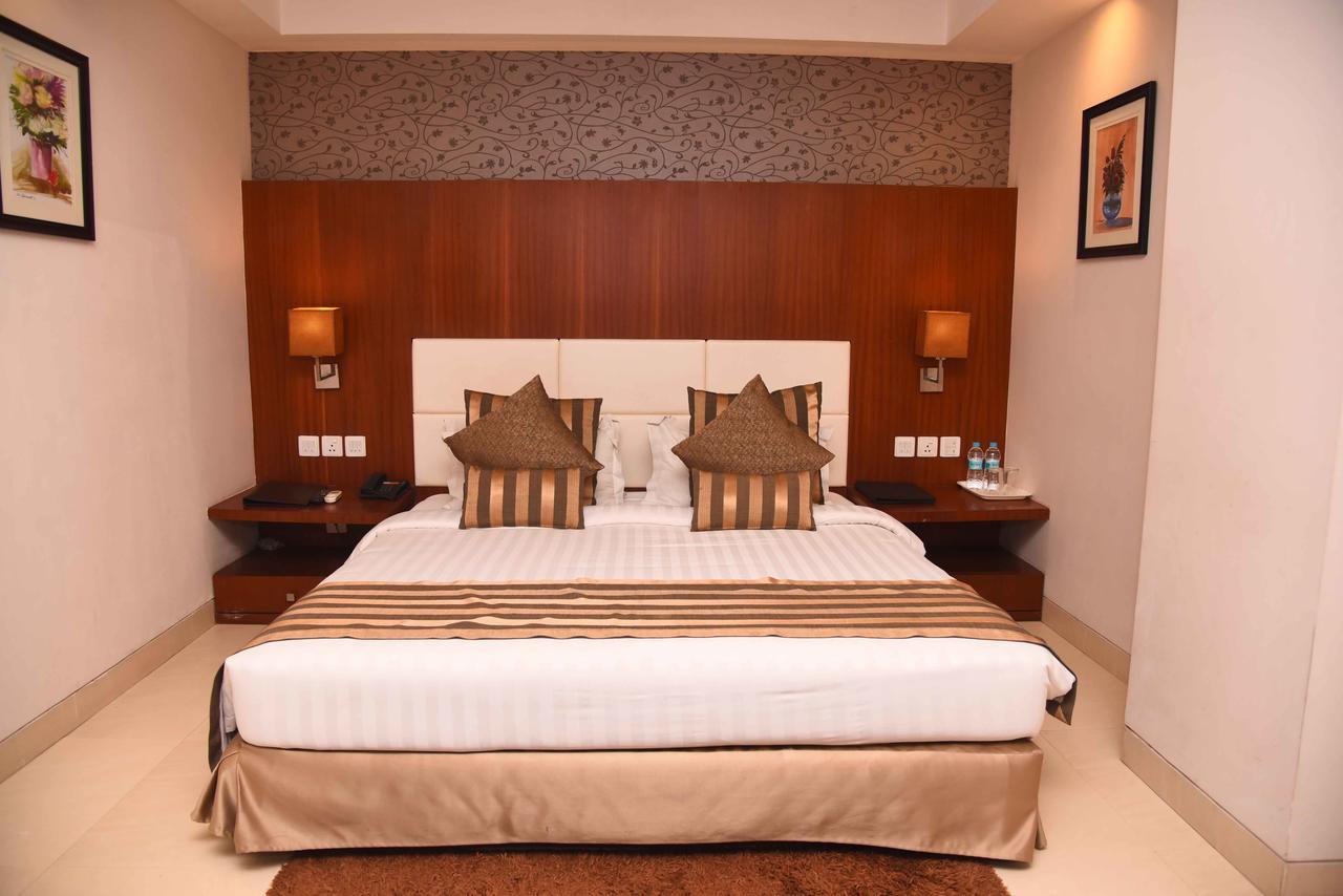 Hotel Celesta - Calcutta  Esterno foto