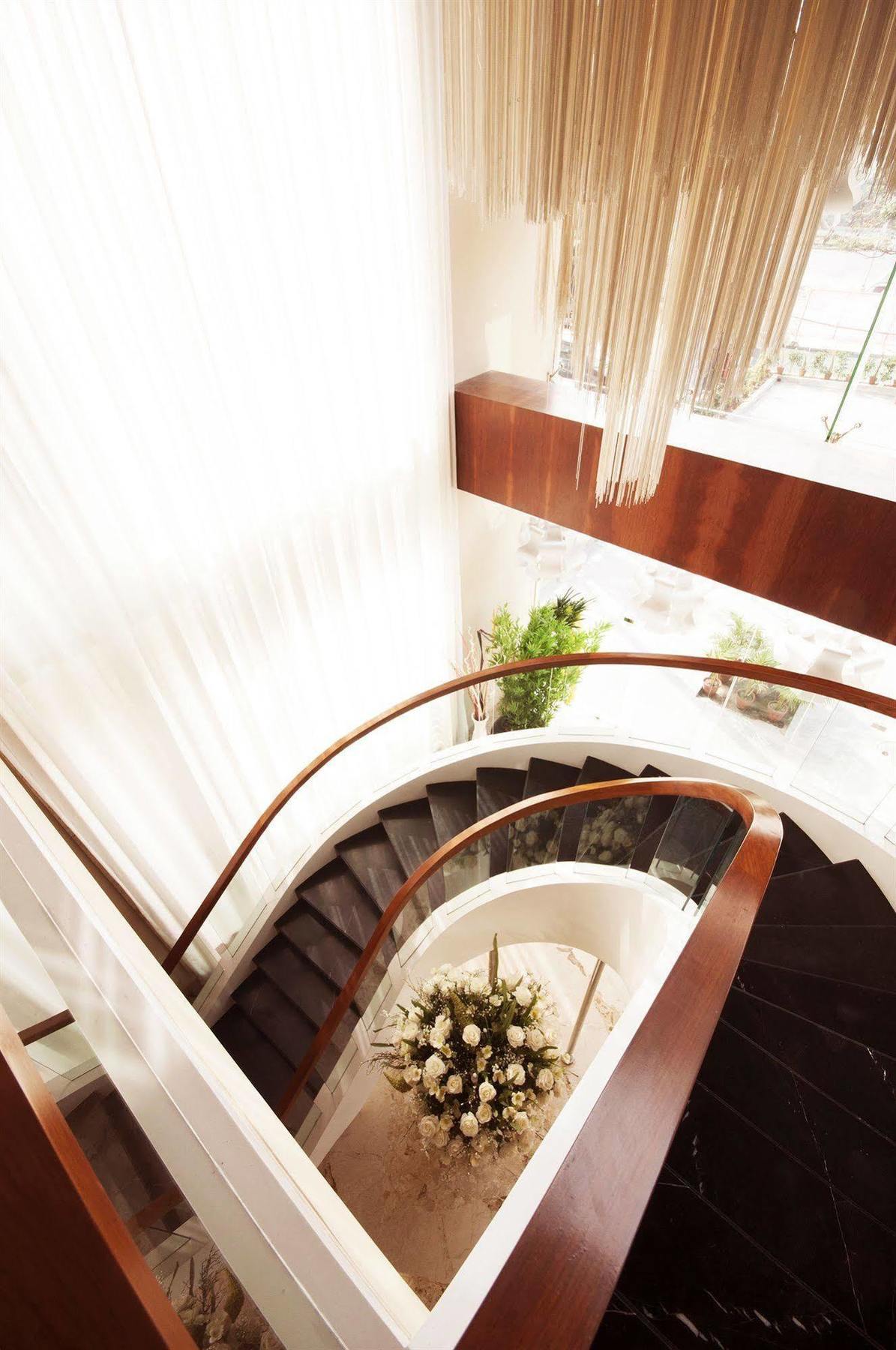 Hotel Celesta - Calcutta  Esterno foto